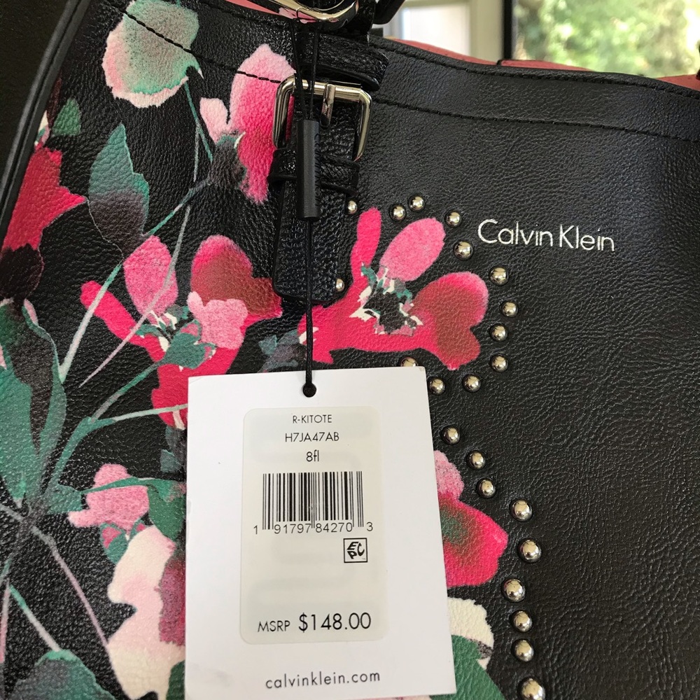 *SOLD* Calvin Klein Matching Tote Set, Black/Pink - Picture 4 of 8